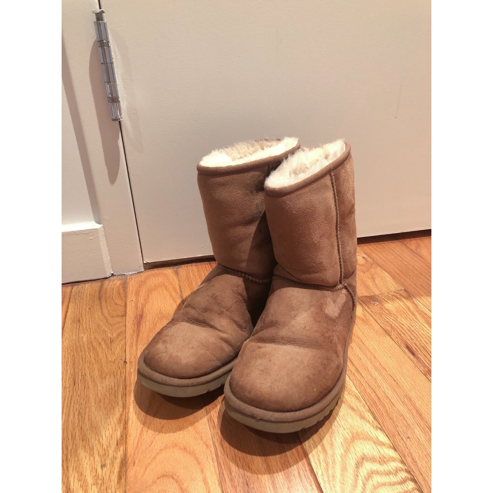 UGG classic short boot